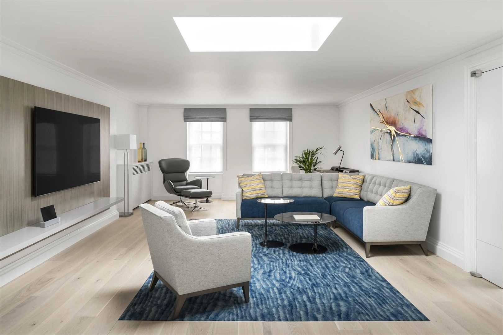  Penthouse Hertford Street, London W1J